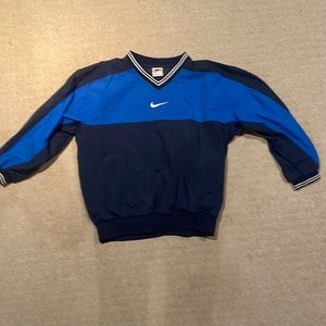 Nike nylon pullover windbreaker size L (14-16)